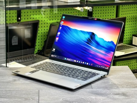 Lenovo Slim 5 14Q8X9 2